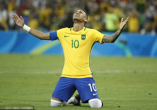 王牌对决！姆巴佩21场25球4助，哈兰德20场20球3助（双骄争锋！姆巴佩21战25球4助，哈兰德20战20球3助）