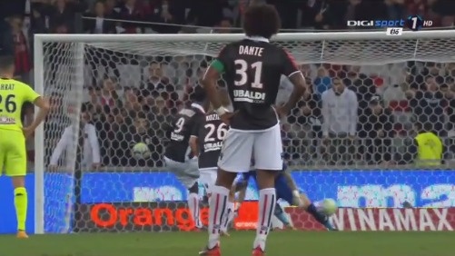 队报评法甲第14轮最佳阵：托万助朗斯登顶领衔，巴黎无人入选（法甲第14轮最佳阵容出炉：托万率朗斯登顶，巴黎无人上榜）