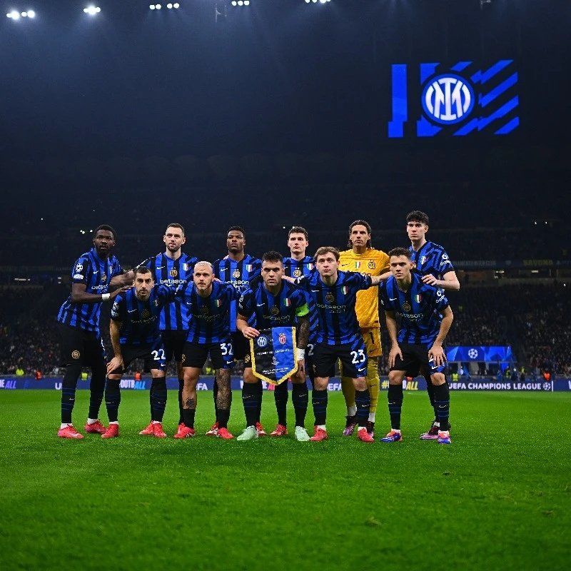 龙赛罗：四支西甲球队本轮欧冠表现糟糕，我们只顾着自视甚高（龙赛罗：四支西甲本轮欧冠集体低迷，我们一味自我拔高）