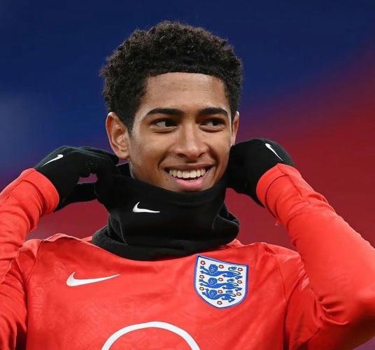 替补登场立功，主帅：他值得更多时间（替补出场建功，主帅：他应获得更多出场时间）