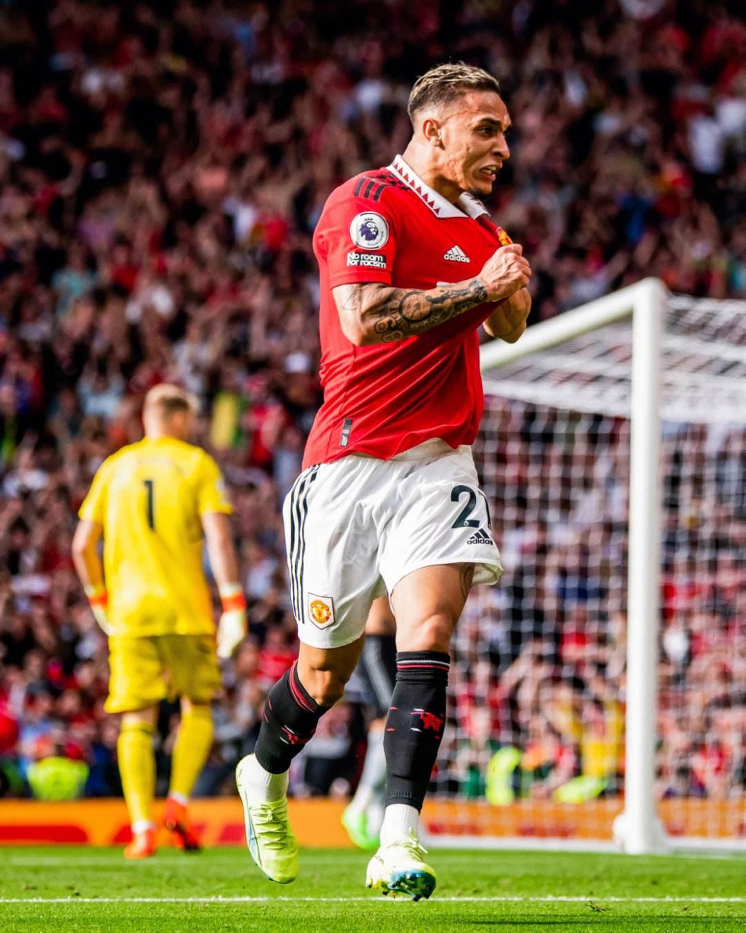 足球的真实魅力（足球的纯粹之美）