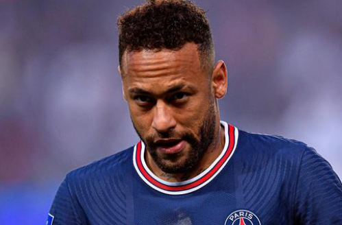 亨利：巴萨防线太差；阿森纳不丢球而拜仁总是进球（亨利：巴萨后防堪忧；阿森纳屡屡零封，拜仁频频破门）