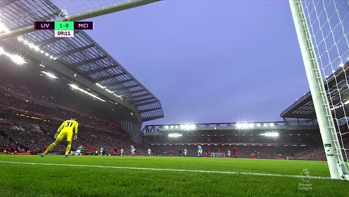 罗欣棫展现中国女篮精气神（罗欣棫彰显中国女篮拼搏精神）